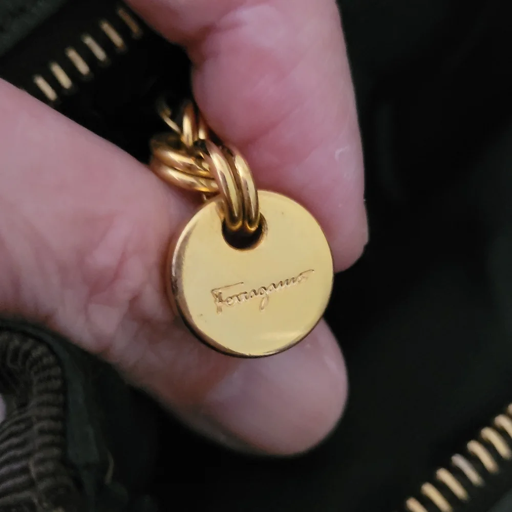 Salvatore Ferragamo Vintage Gancini Vara Chain Shoulder Bag - Picture 12 of 14